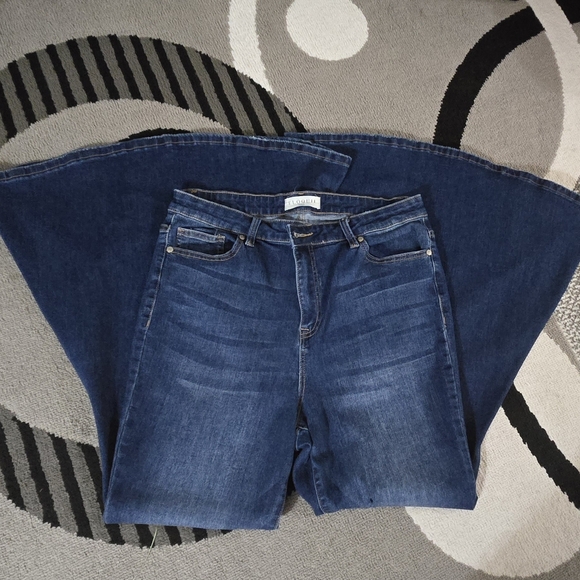 ELOQUII JEANS - Picture 6 of 10